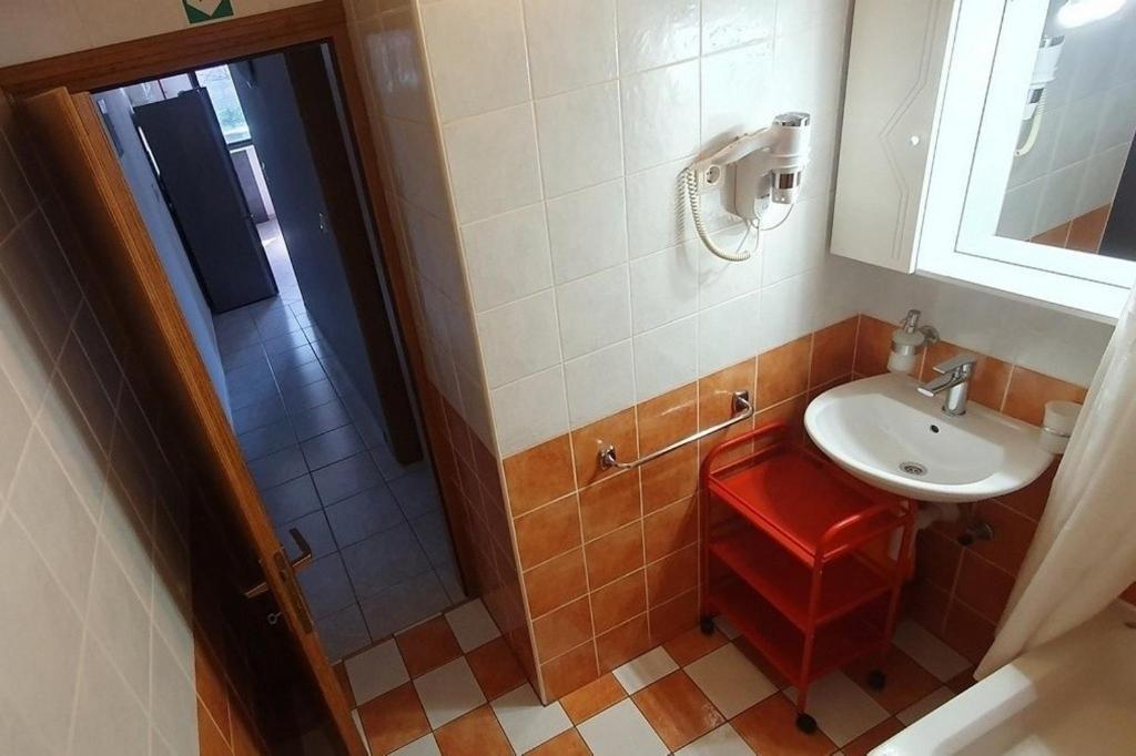 Apartments For Families With Children Lopar, Rab - 22227 Oda fotoğraf