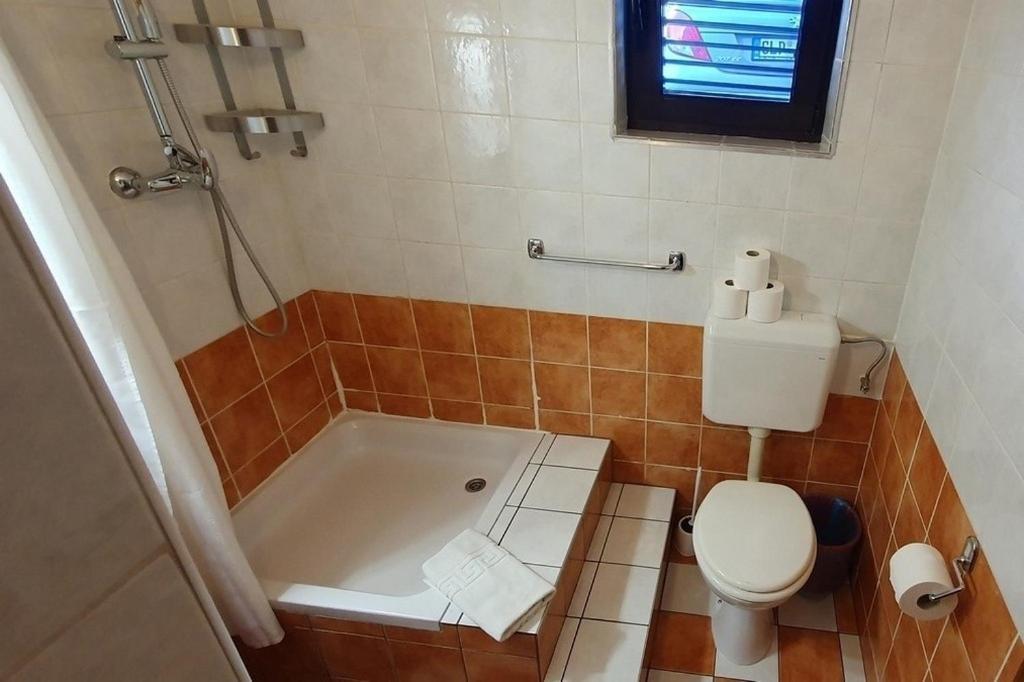 Apartments For Families With Children Lopar, Rab - 22227 Dış mekan fotoğraf