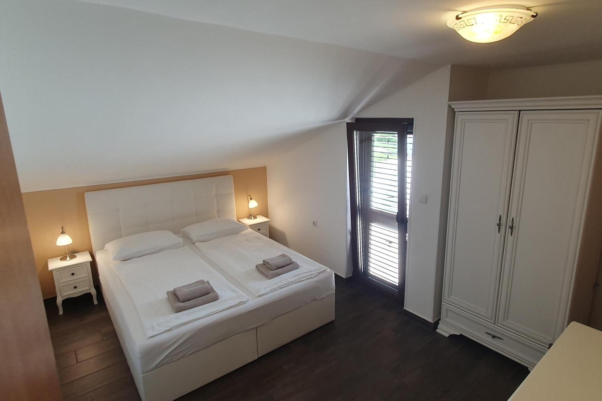 Apartments For Families With Children Lopar, Rab - 22227 Dış mekan fotoğraf