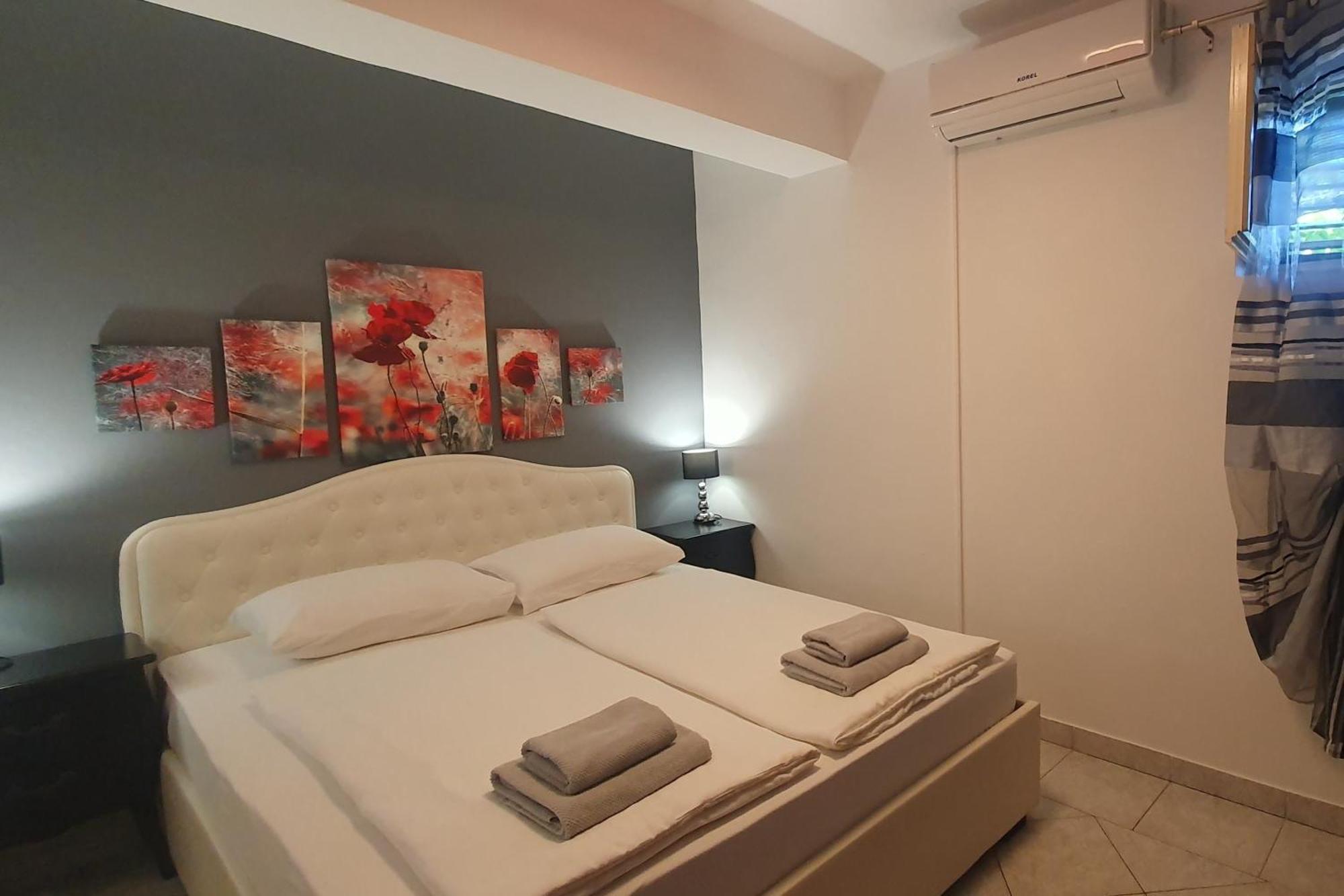 Apartments For Families With Children Lopar, Rab - 22227 Dış mekan fotoğraf
